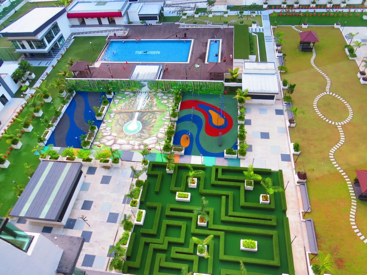 The Garden By J&G Vacation Homes Skudai Exterior photo